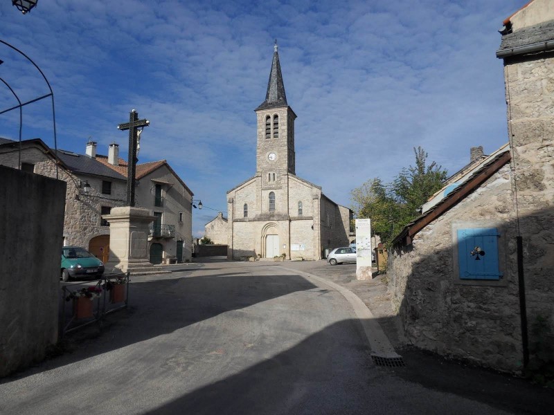 Le cœur de Veyreau et son église